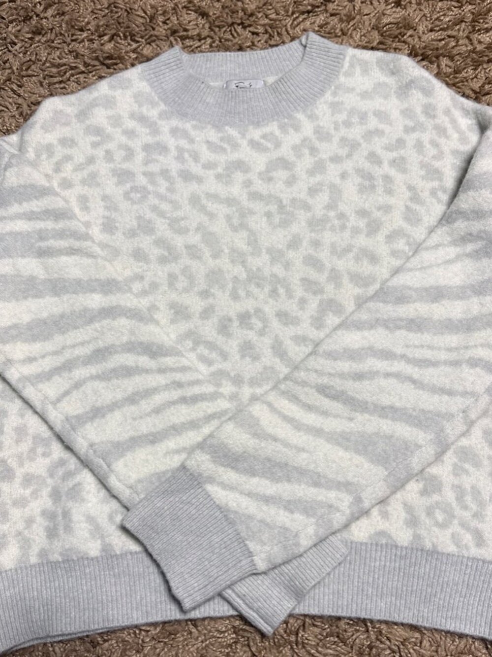 Rails mixed animal leopard/zebra print mock neck sweater Small